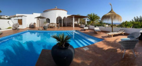 Villa Las Banderas